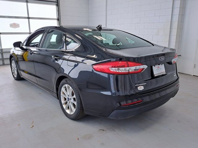 Used 2019 Ford Fusion SE image 7