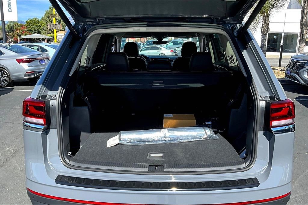 New 2026 Volkswagen Atlas SE image 25