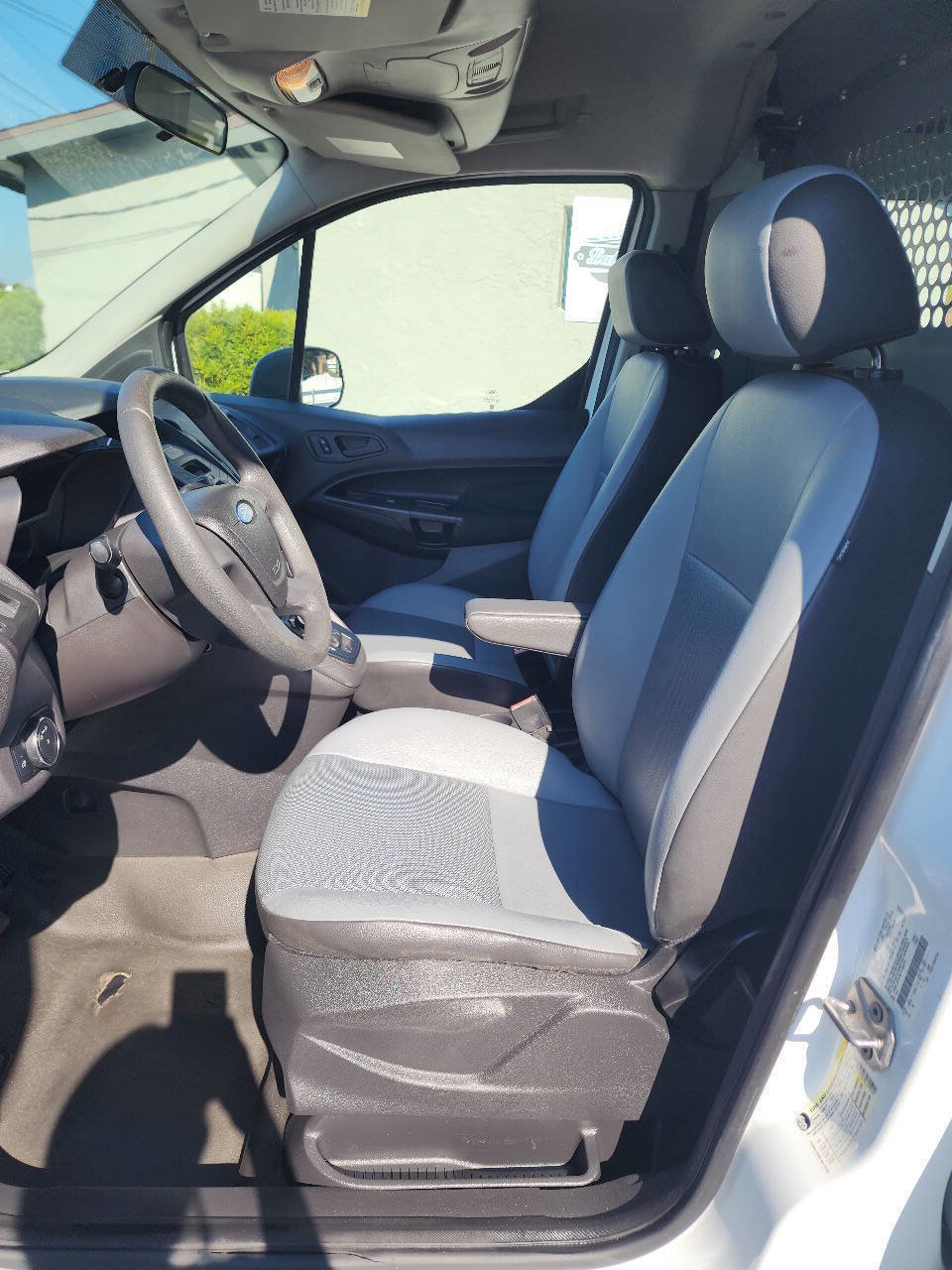 Used 2015 Ford Transit Connect XL image 16