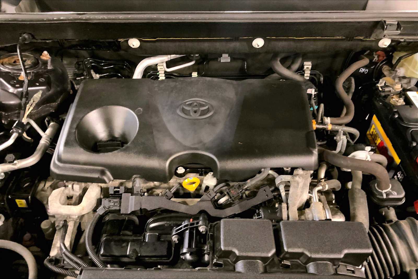 Used 2020 Toyota RAV4 XLE w/ Convenience Package AWD/4WD image 30