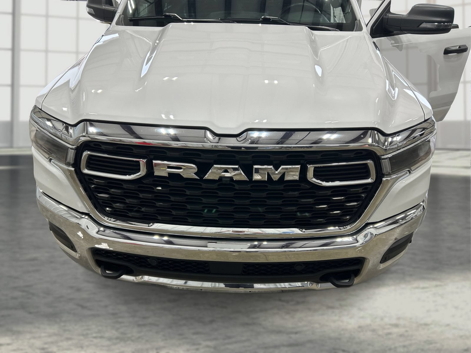 Used 2025 RAM 1500 Big Horn AWD/4WD image 22
