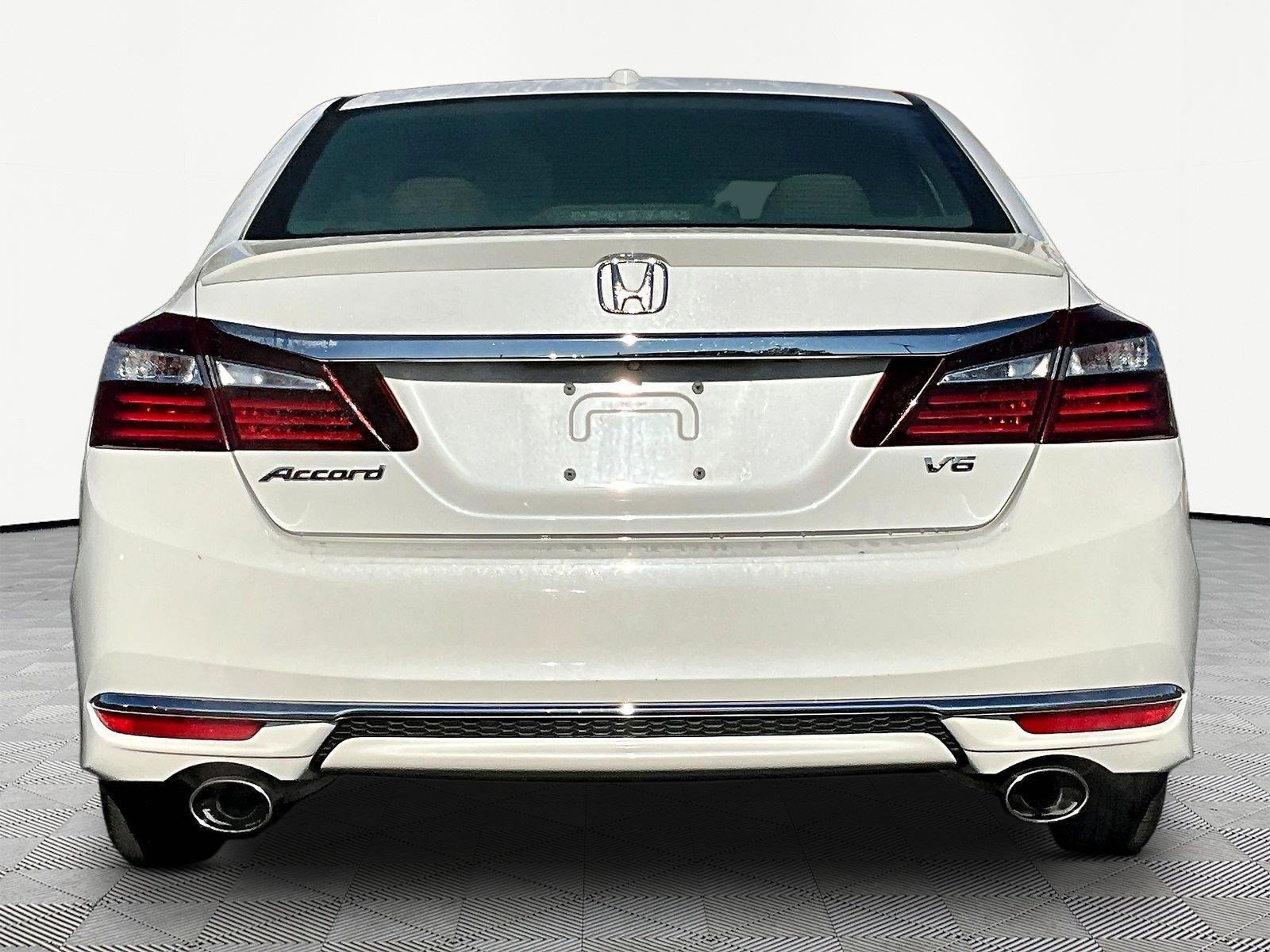 Used 2016 Honda Accord EX-L image 5