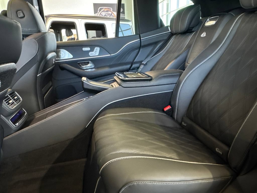 New 2026 Mercedes-Benz Maybach GLS 600 4MATIC image 32
