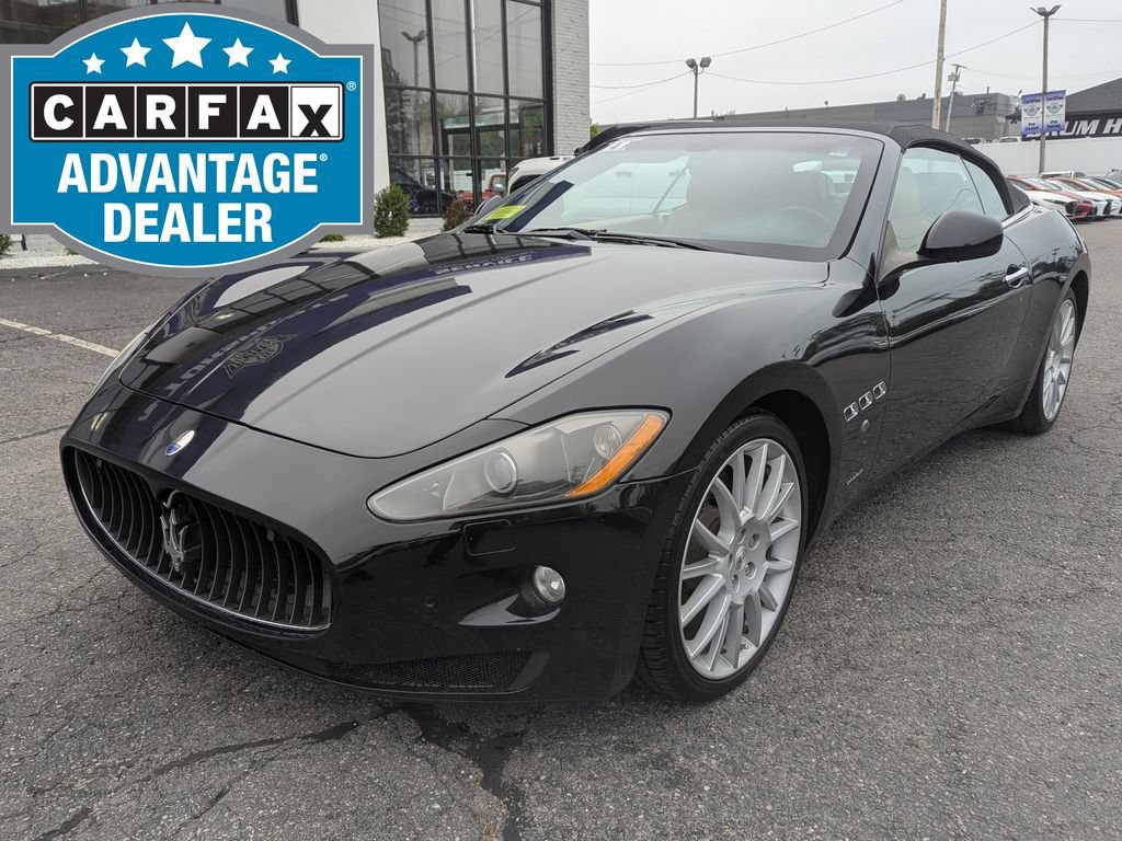 Used 2011 Maserati GranTurismo Convertible RWD image 2