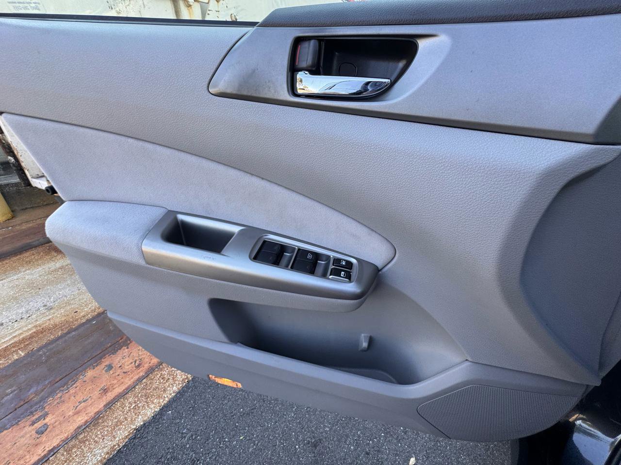 Used 2010 Subaru Forester 2.5X Limited w/ Popular Equipment Group 5B image 13