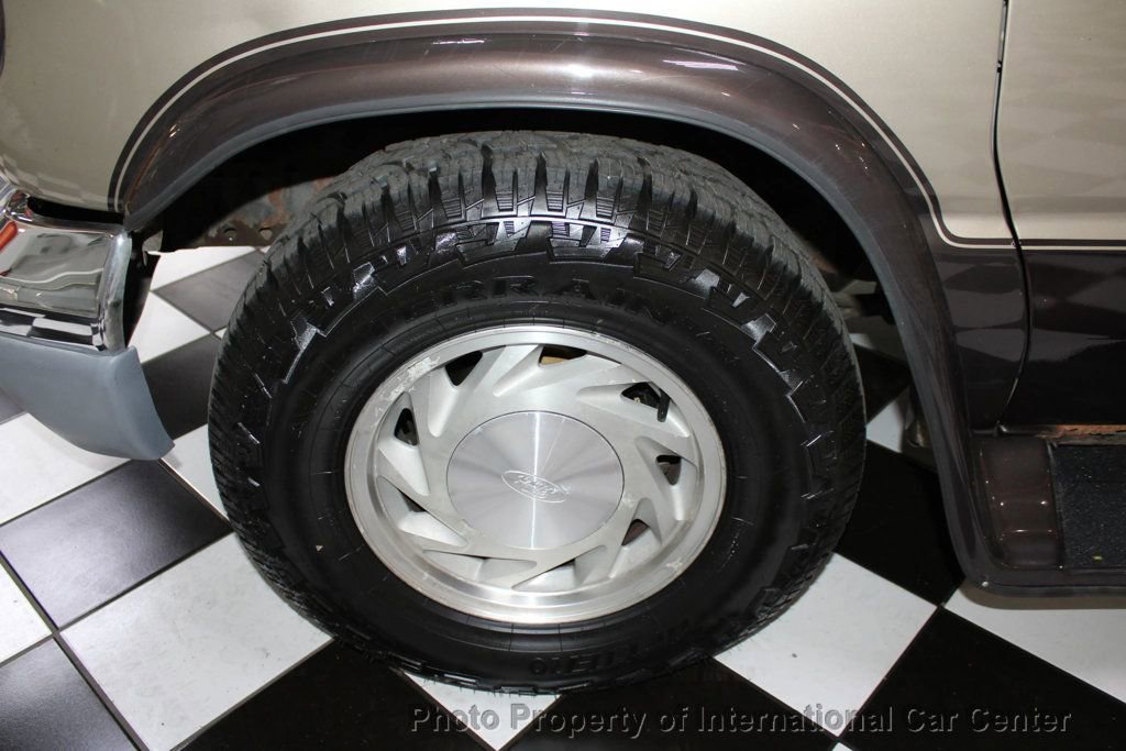 Used 2000 Ford E-150 and Econoline 150 image 30