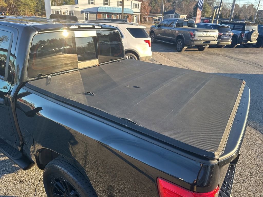 Used 2019 Nissan Titan SV w/ SV Convenience Package image 29