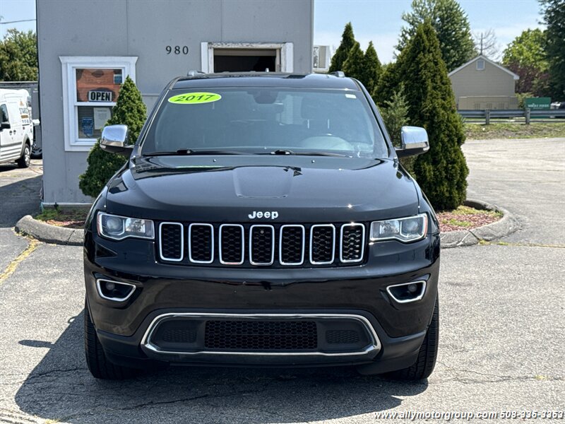 Used 2017 Jeep Grand Cherokee Limited AWD/4WD image 2