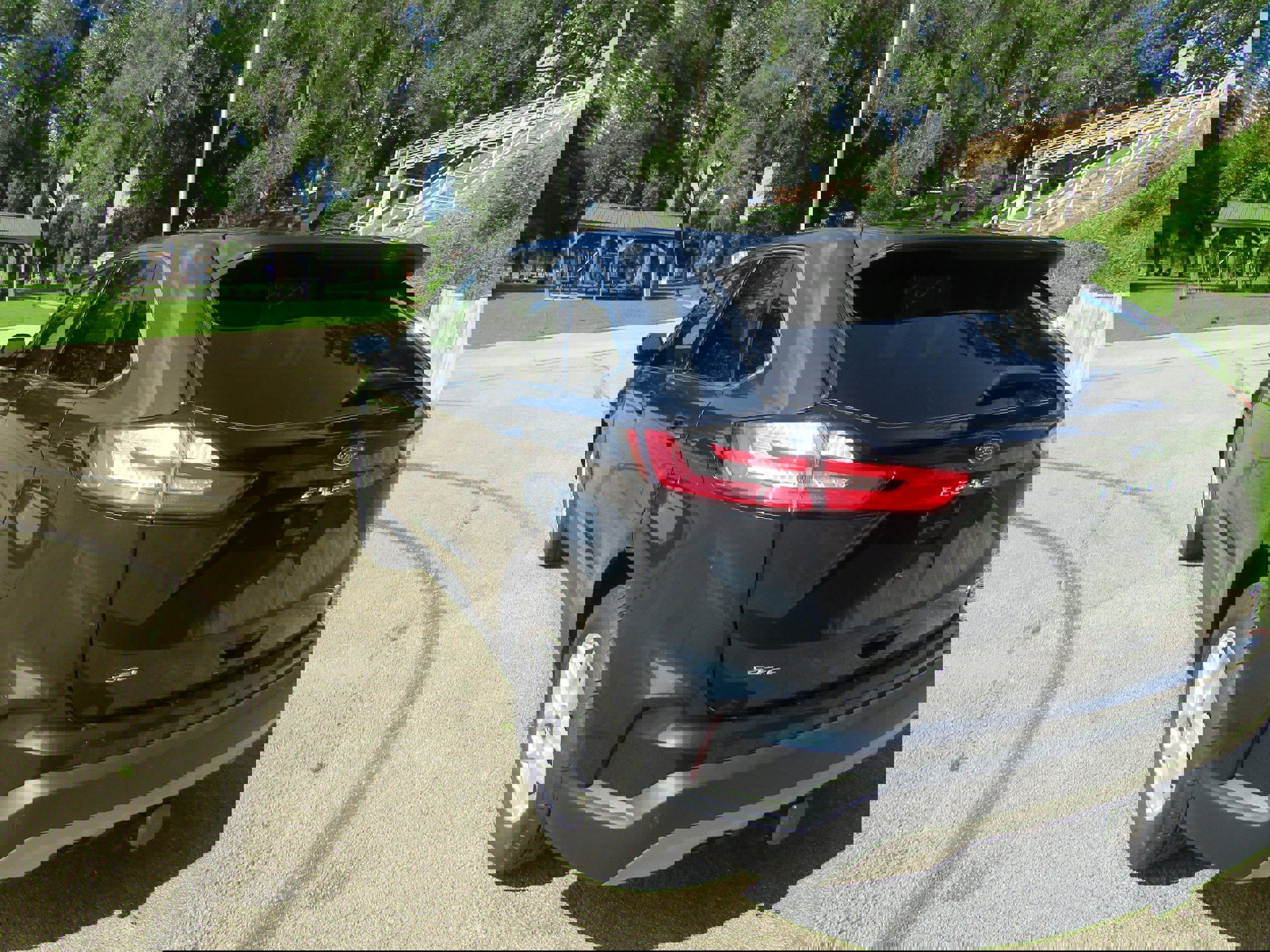 Certified 2023 Ford Edge SEL w/ Convenience Package image 2