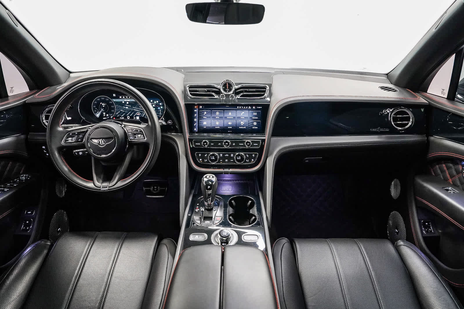 Used 2021 Bentley Bentayga AWD/4WD image 12