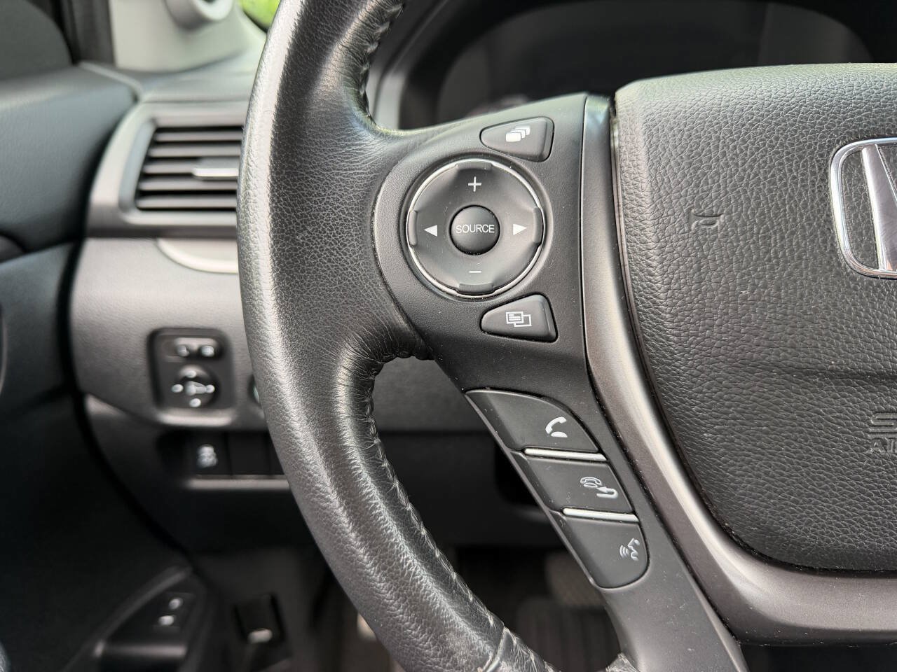 Used 2016 Honda Pilot EX-L image 17