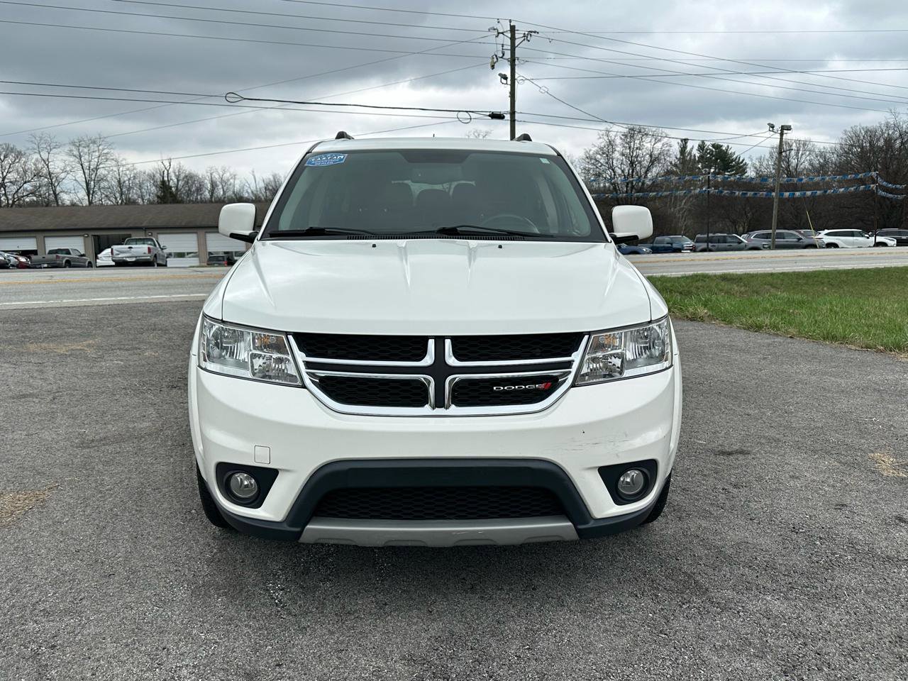 Used 2017 Dodge Journey SXT w/ Premium Group image 2