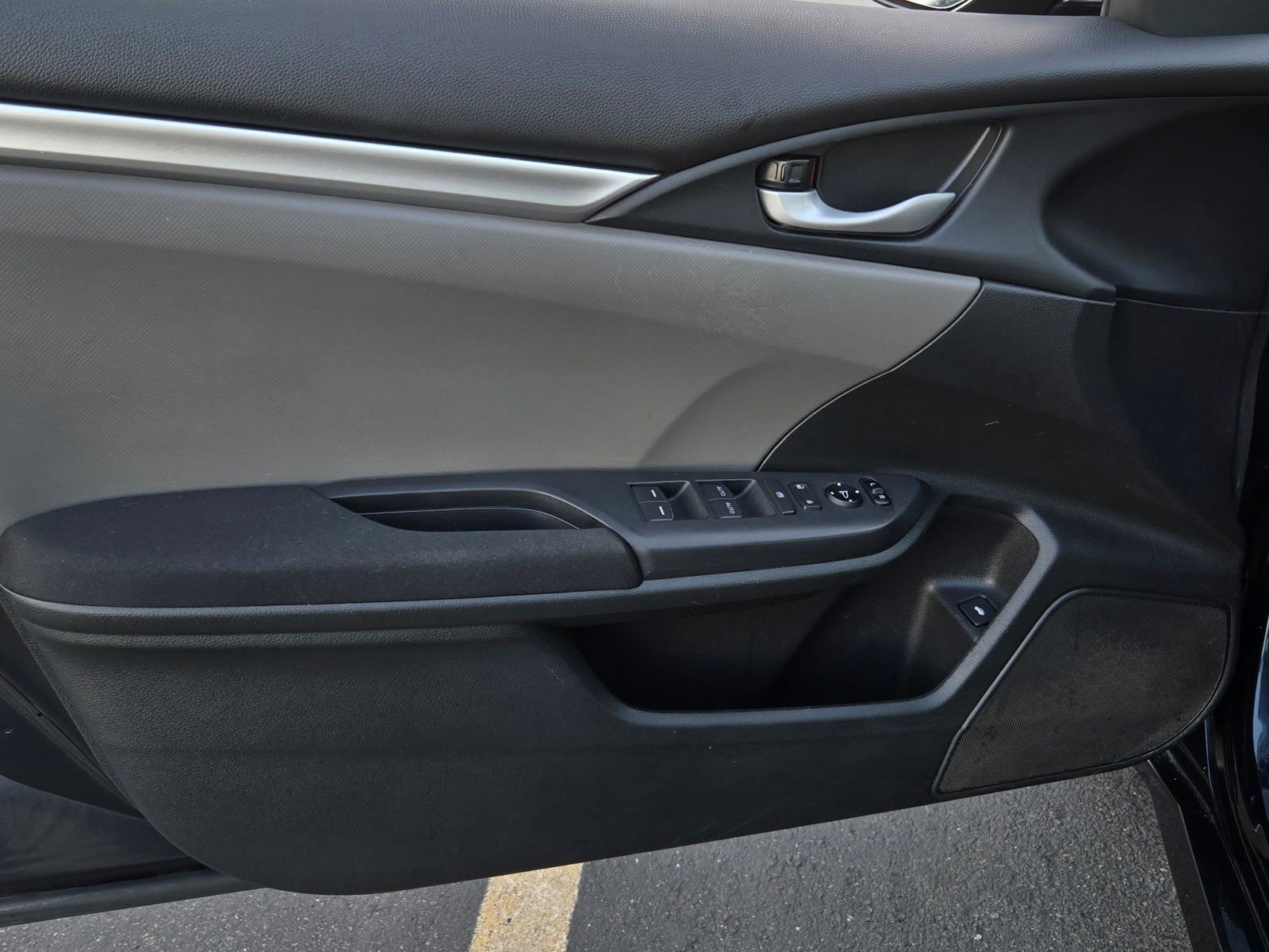 Used 2018 Honda Civic LX image 8