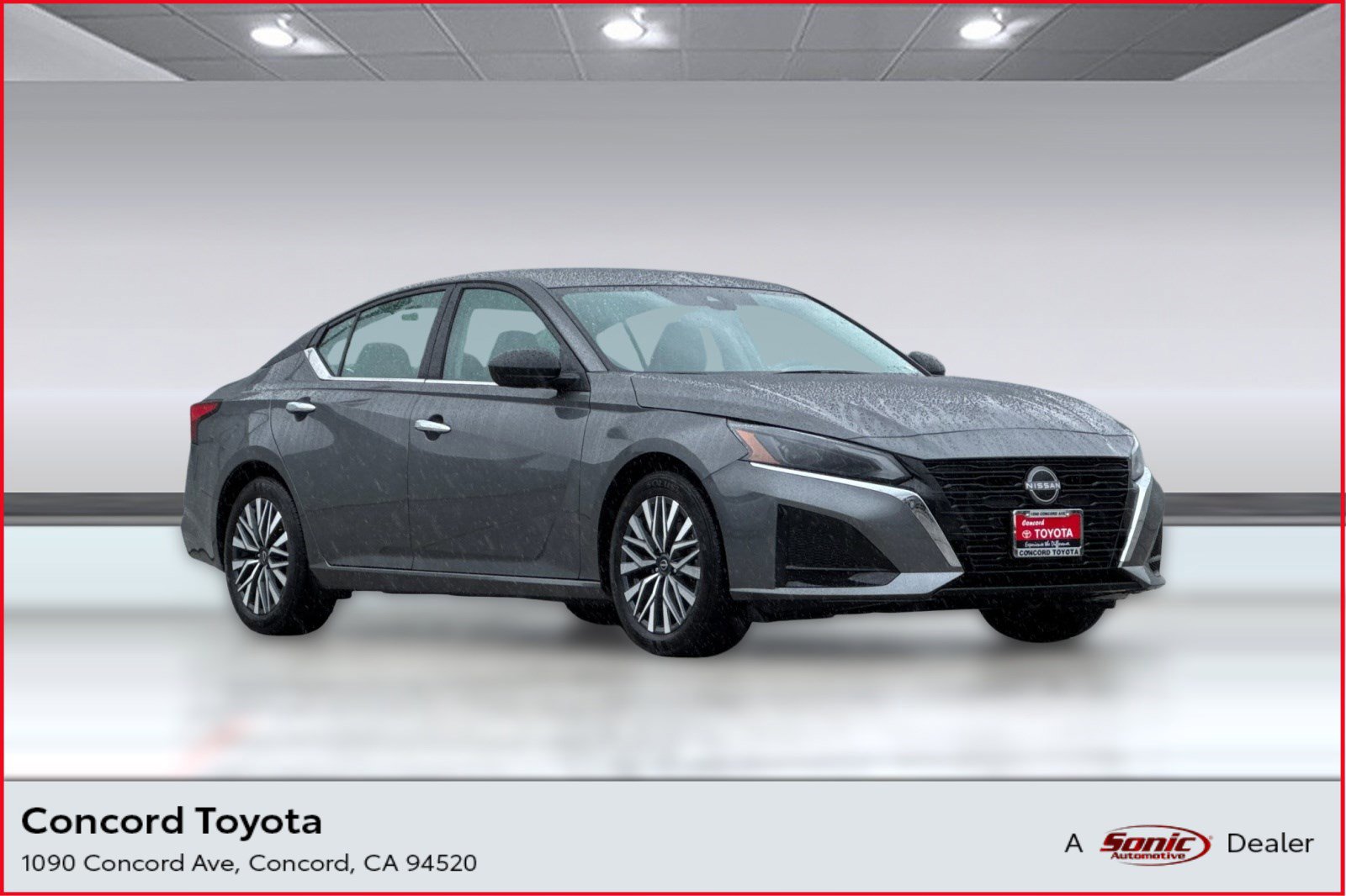 Used 2025 Nissan Altima 2.5 SV image 1