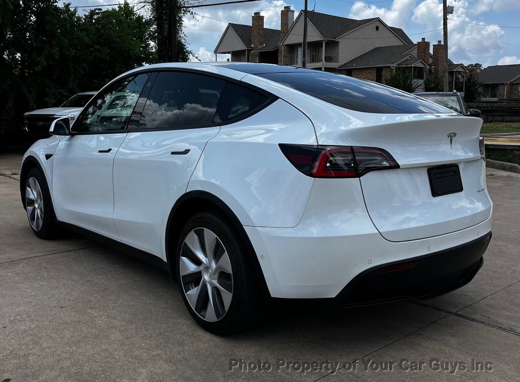 Used 2021 Tesla Model Y Long Range AWD/4WD image 11