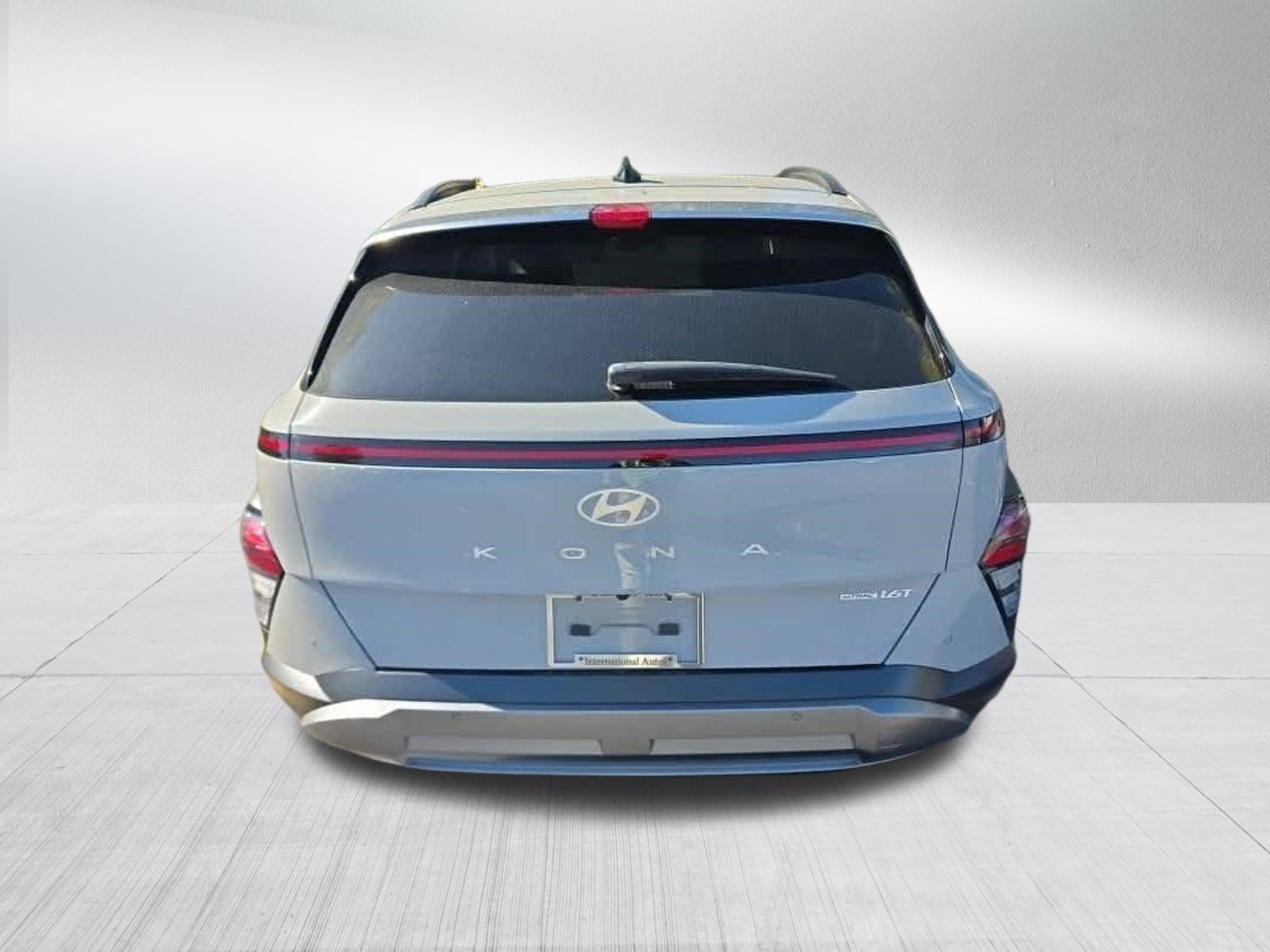 Certified 2024 Hyundai Kona Limited AWD/4WD image 8