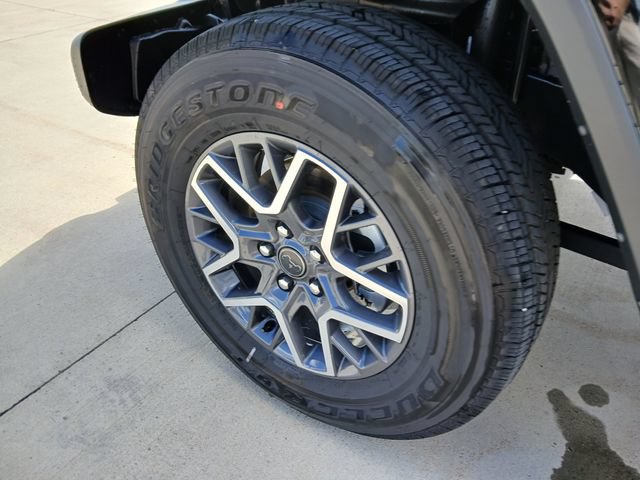 New 2025 Jeep Wrangler Unlimited Sahara w/ Technology Group AWD/4WD image 36