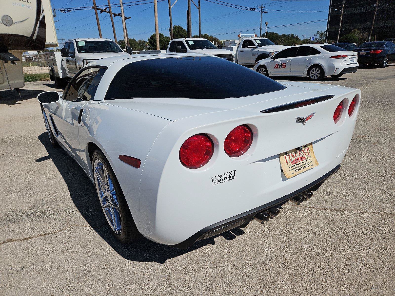 Used 2006 Chevrolet Corvette Coupe w/ Preferred Equipment Group RWD image 5