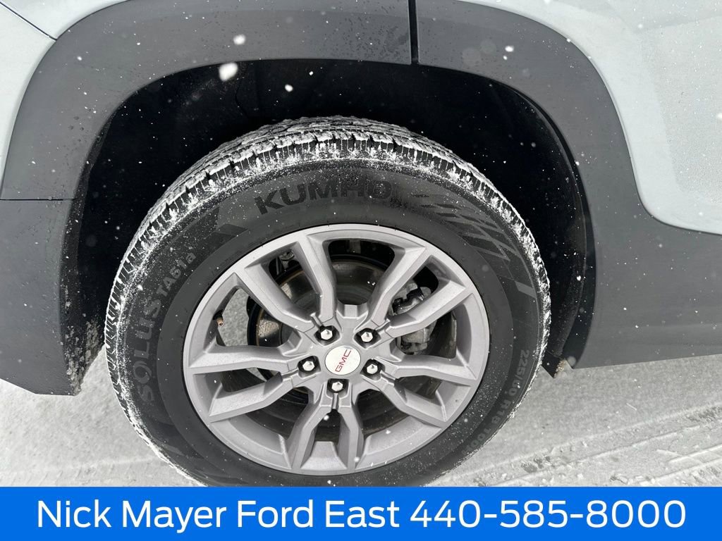 Used 2023 GMC Terrain SLT image 13