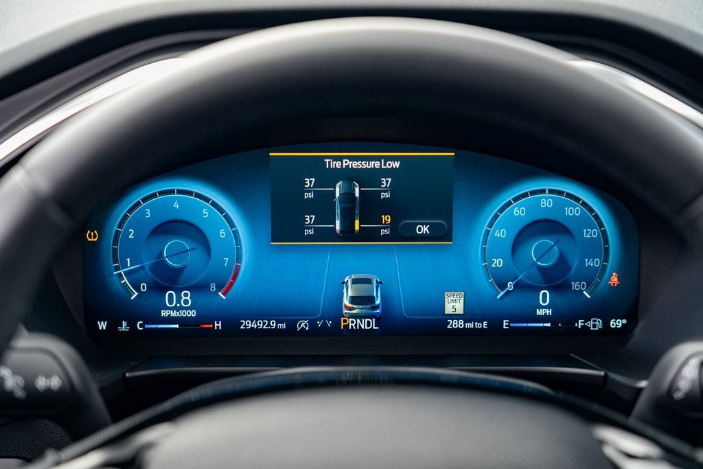 Used 2023 Ford Escape Platinum image 16