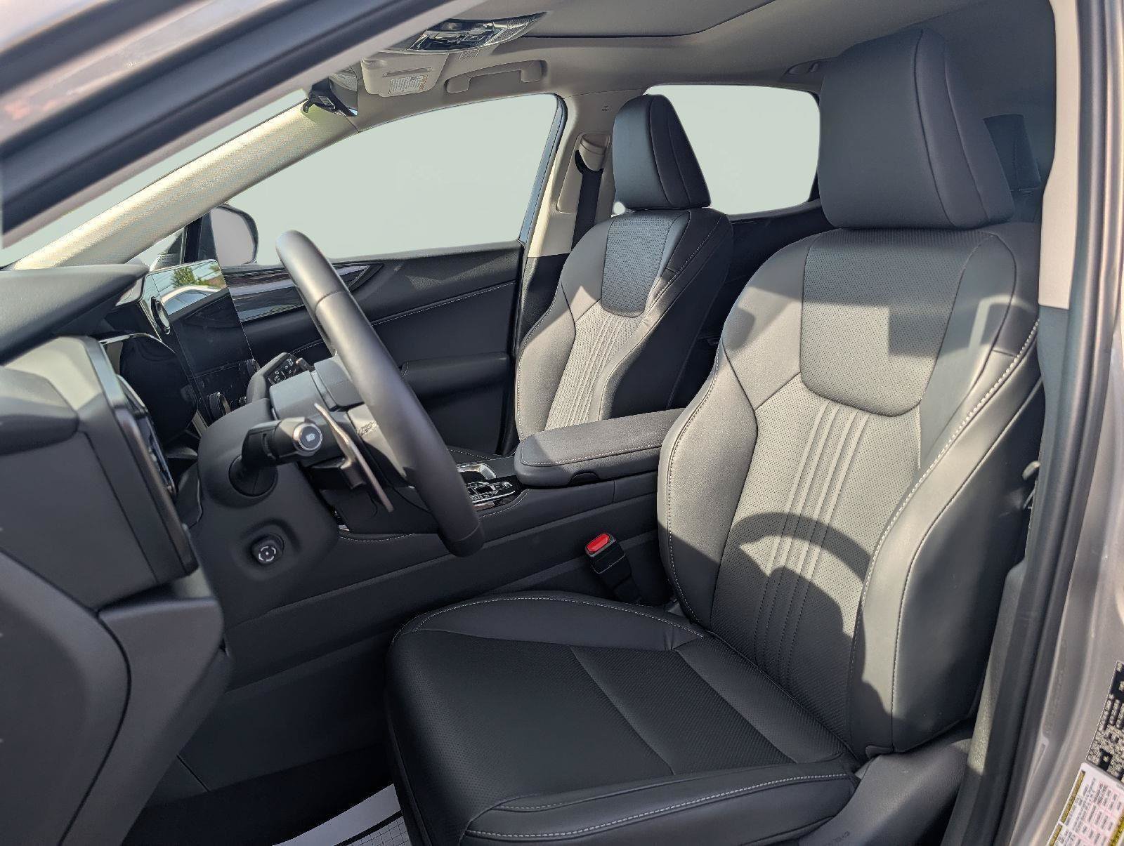 Used 2025 Lexus NX 350 AWD w/ Accessory Package (2T) image 10