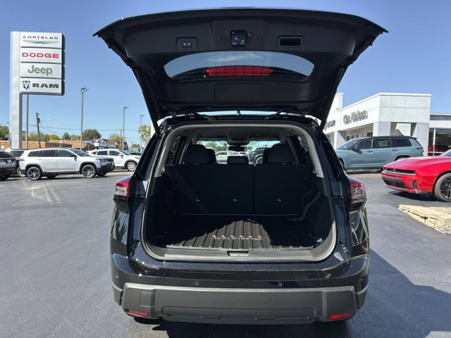 New 2027 Nissan Rogue SV AWD/4WD image 6