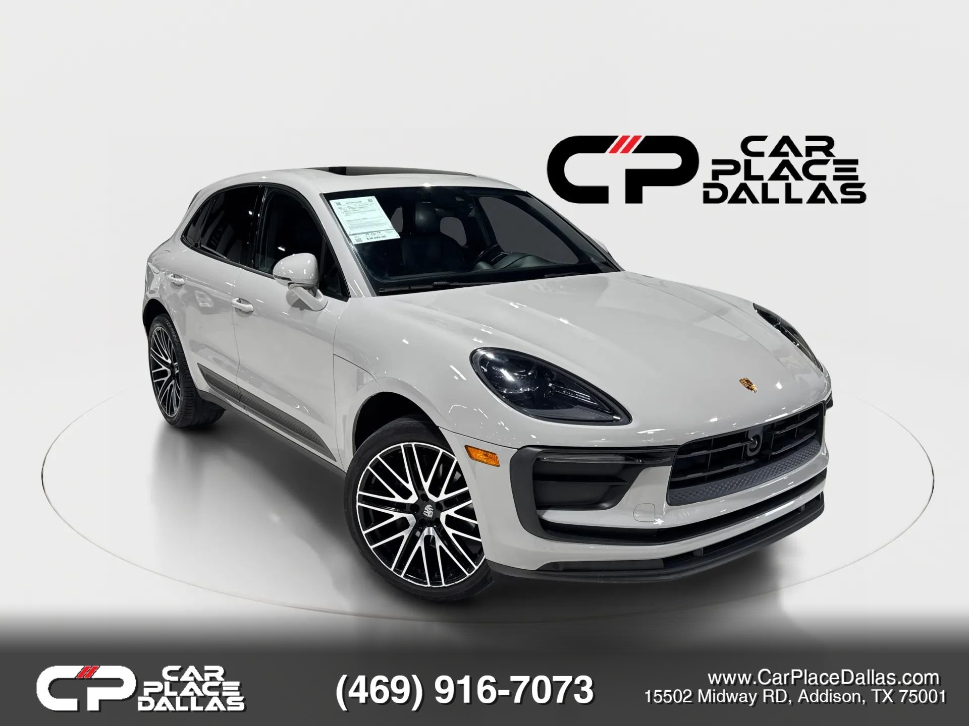 Used 2022 Porsche Macan w/ Premium Package Plus AWD/4WD image 1