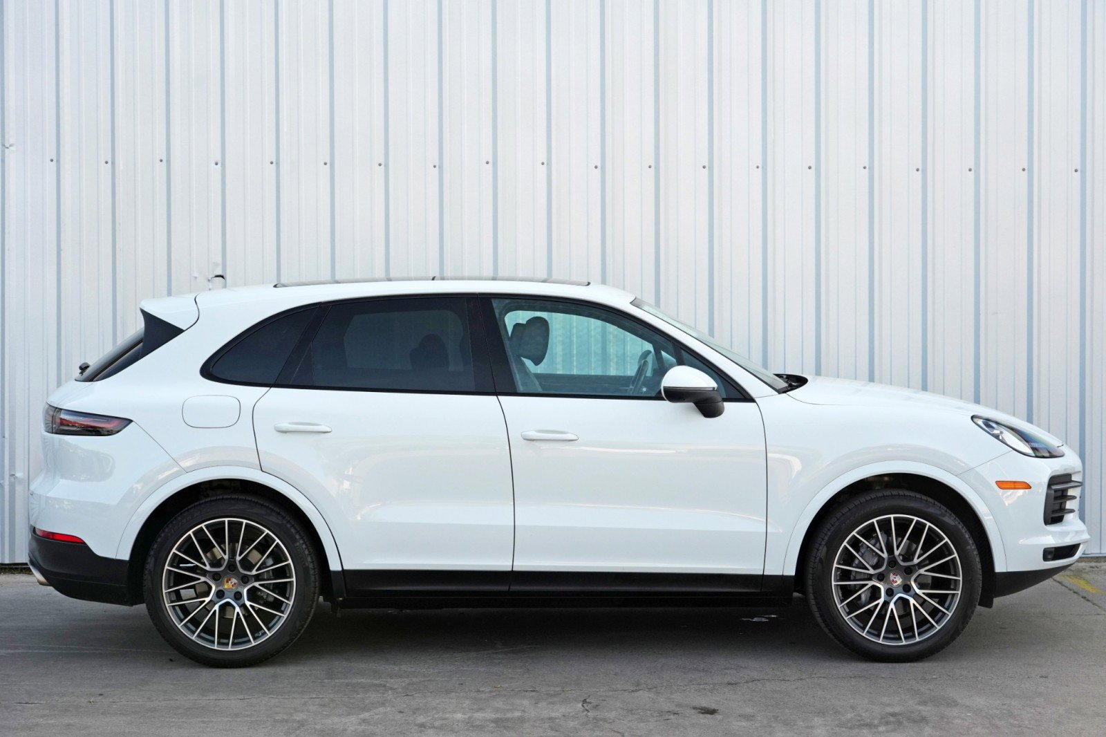 Used 2019 Porsche Cayenne image 52