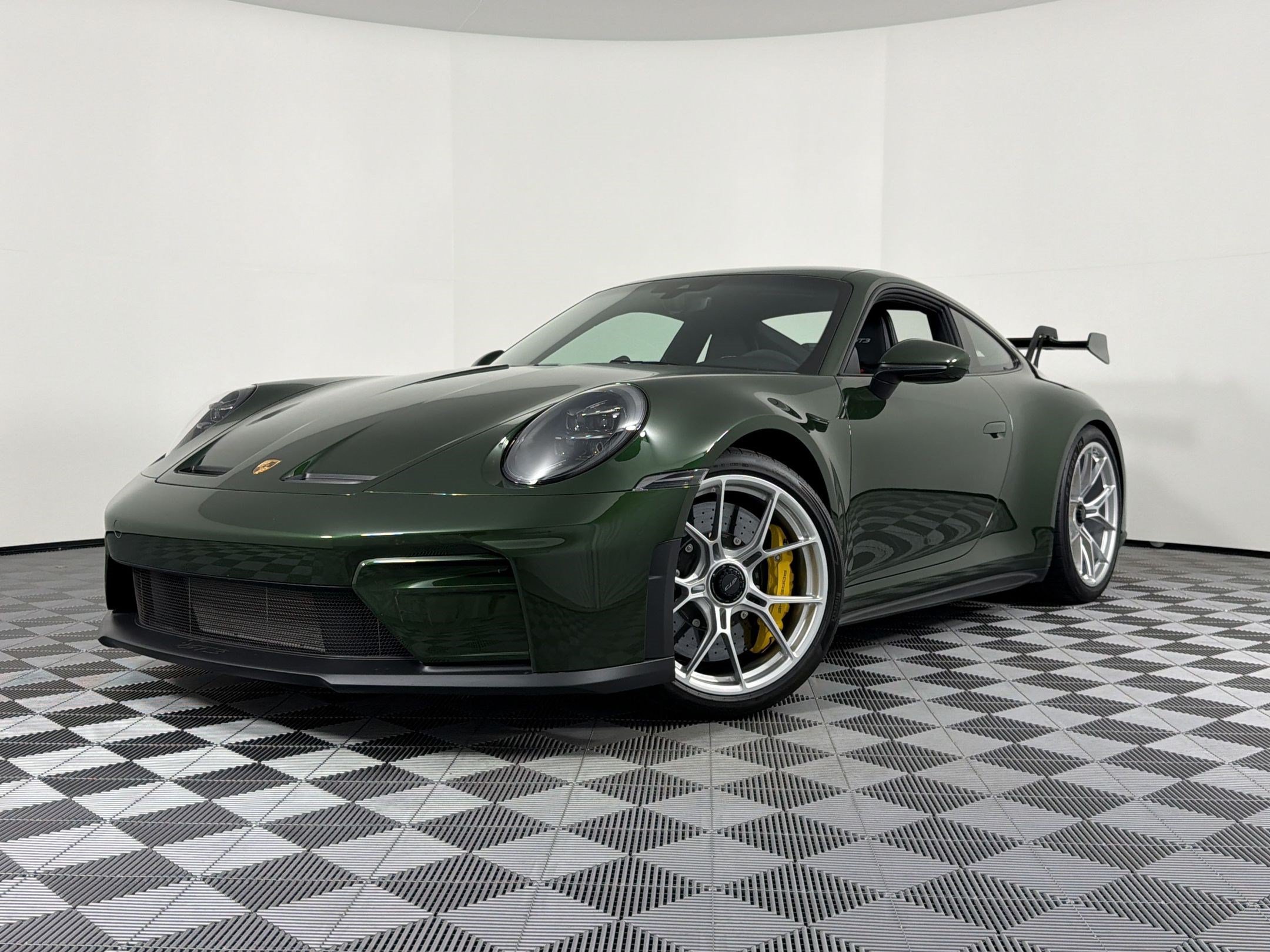 Certified 2026 Porsche 911 GT3 RWD image 1