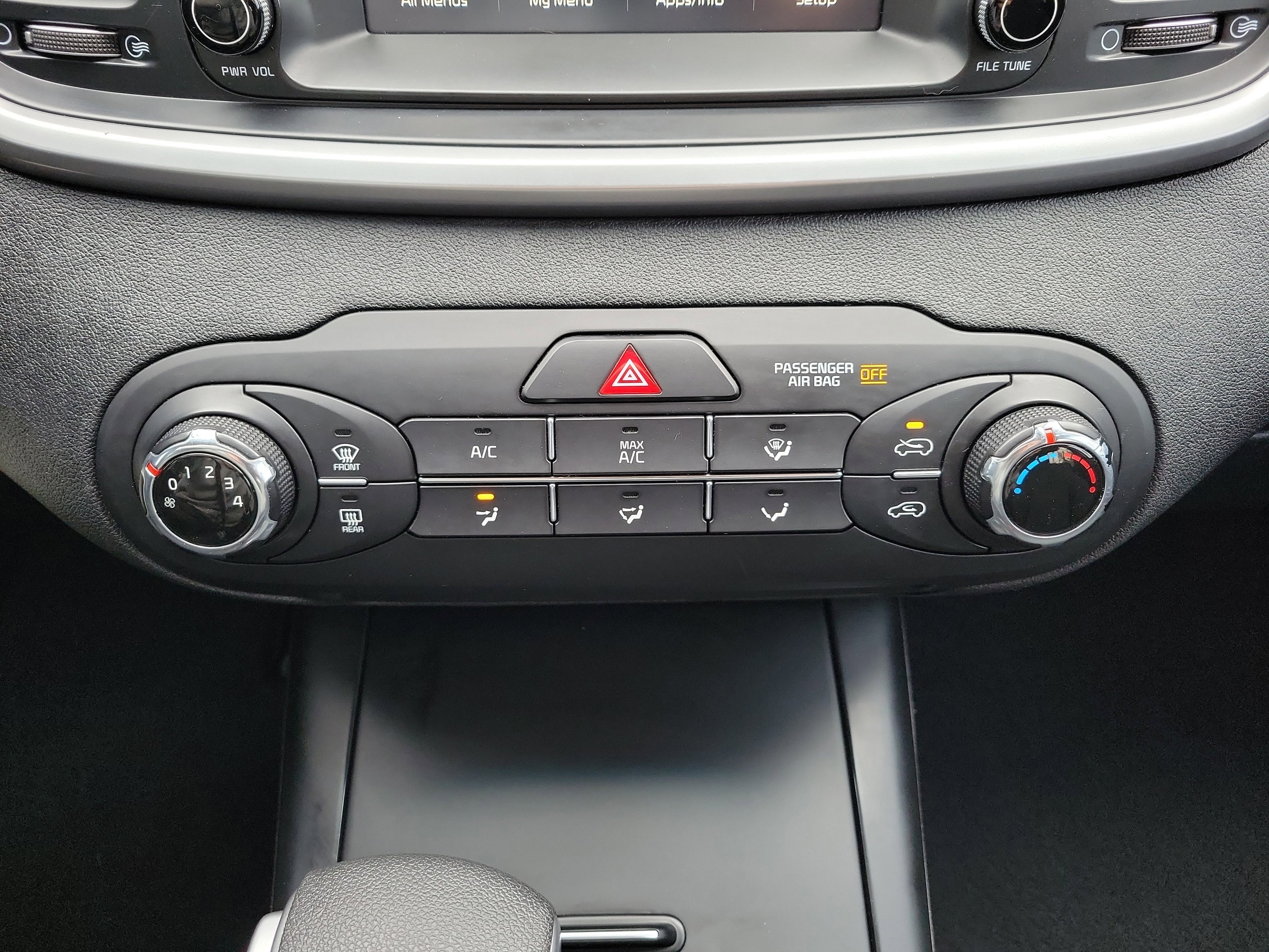 Used 2020 Kia Sorento L image 33