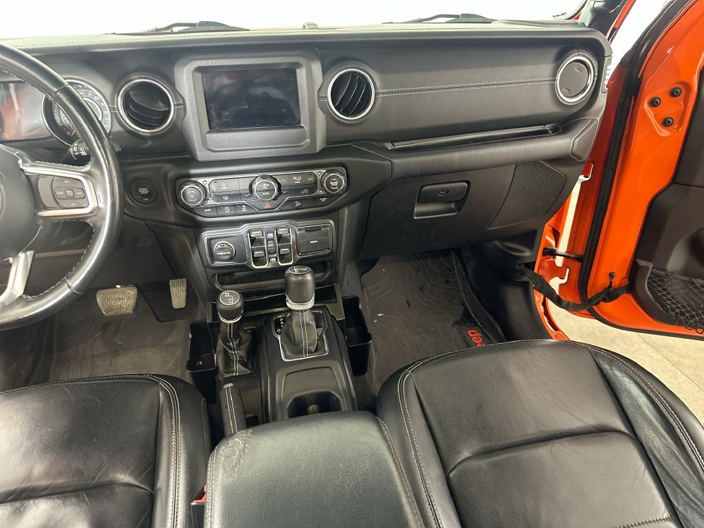 Used 2019 Jeep Wrangler Unlimited Sahara AWD/4WD image 21