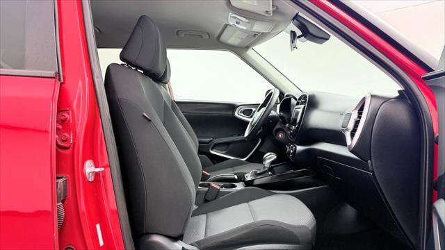 Used 2023 Kia Soul LX w/ Option Group 015 FWD image 22