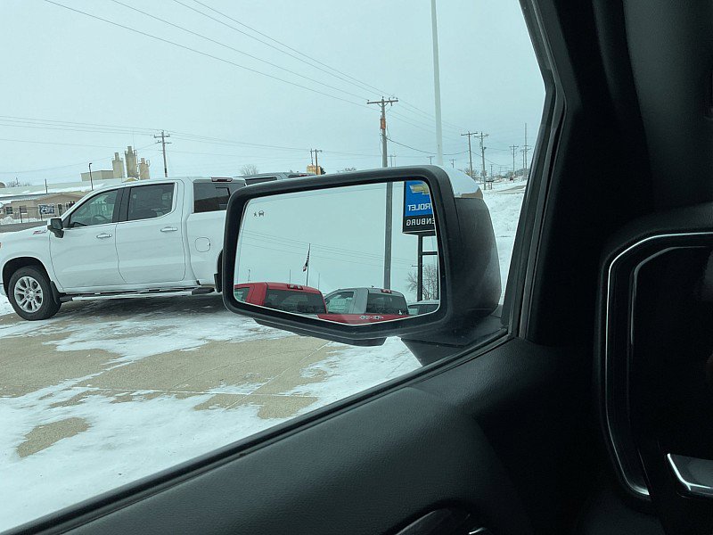 Used 2023 Chevrolet Silverado 1500 LTZ image 30