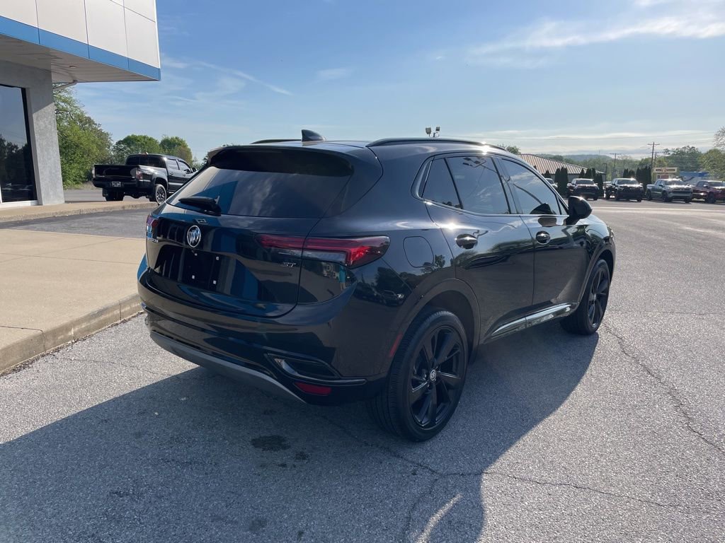 Used 2022 Buick Envision Essence w/ Sport Touring Package image 8