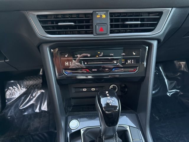 New 2026 Volkswagen Taos SE AWD/4WD image 11
