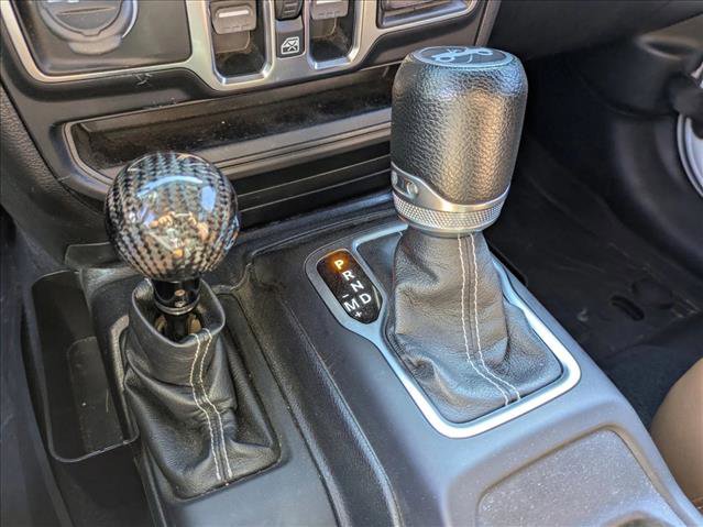 Used 2020 Jeep Wrangler Unlimited Sahara w/ Uconnect 4C Nav & Sound Group image 14