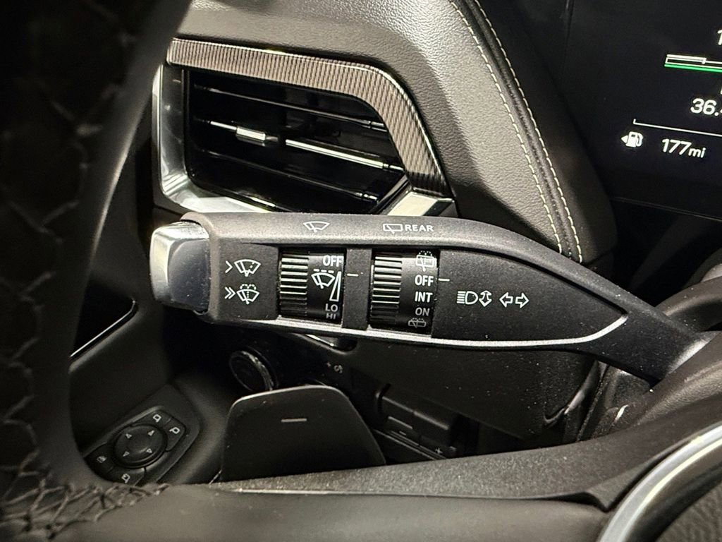 Used 2025 GMC Yukon XL Elevation AWD/4WD image 37