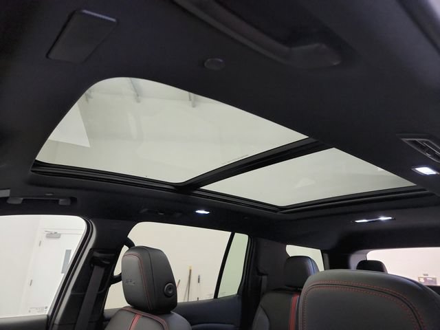 New 2026 Chevrolet Traverse RS w/ LPO, Floor Liner Package FWD image 19