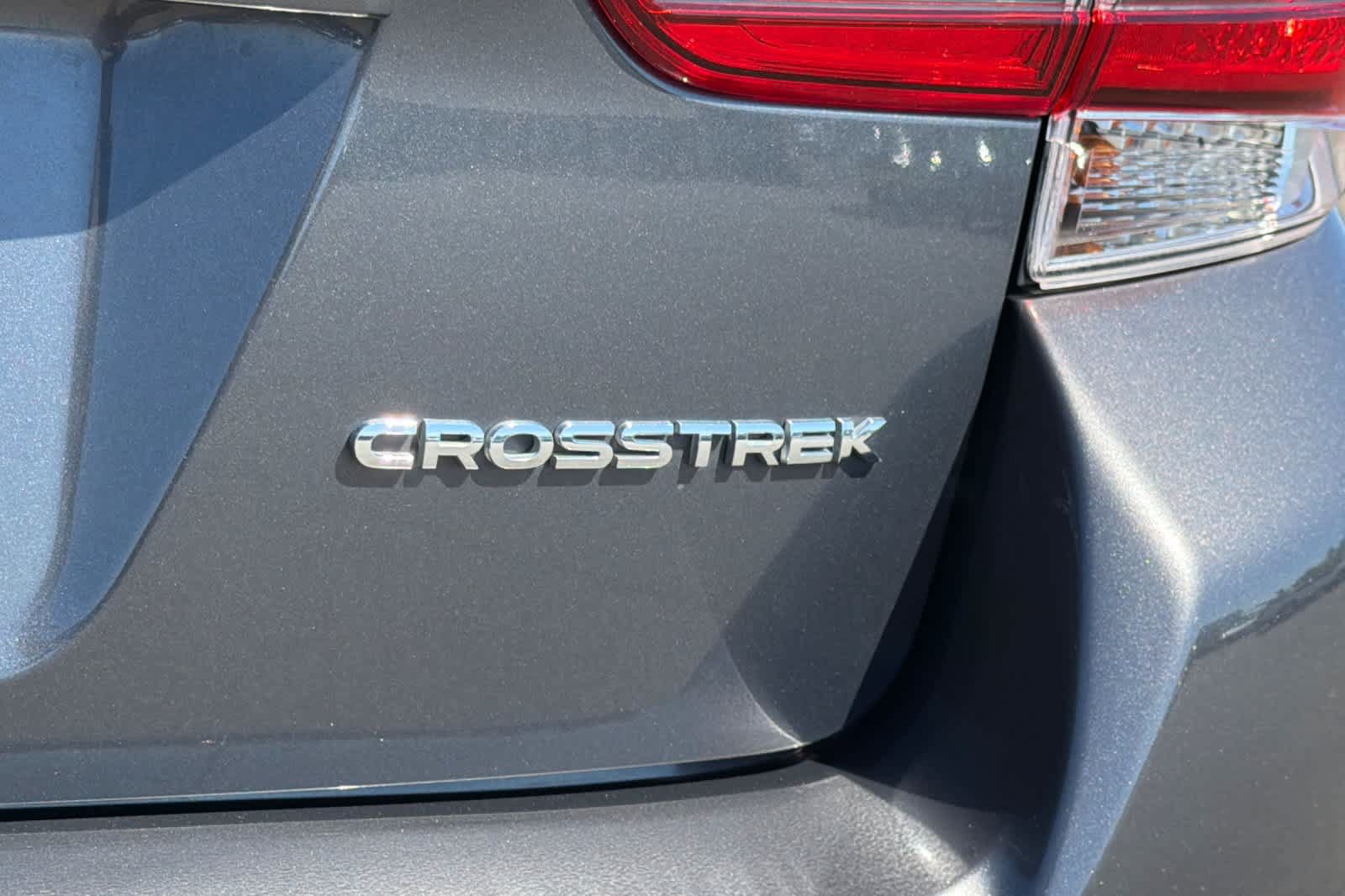 Used 2020 Subaru Crosstrek 2.0i Premium w/ Moonroof Package 2 AWD/4WD image 31