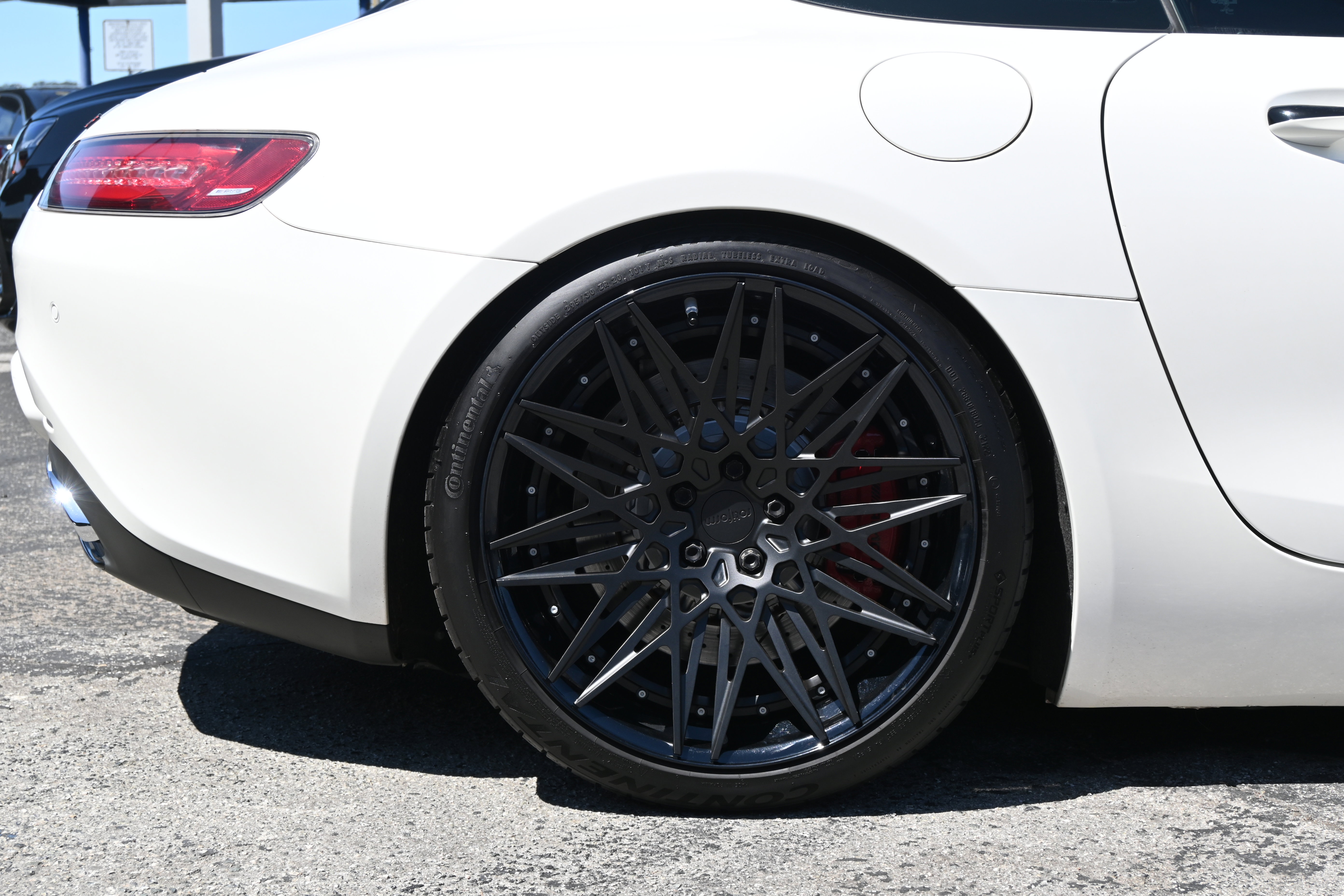 Used 2016 Mercedes-Benz AMG GT S image 22