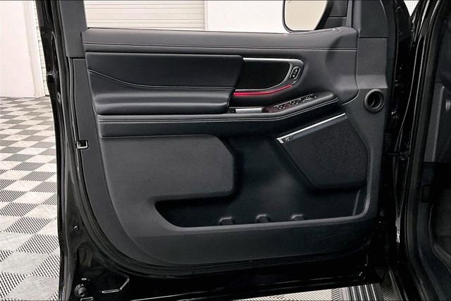 Used 2025 Ford Expedition Platinum w/ Stealth Performance Package image 21