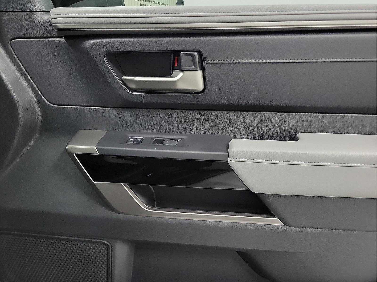Certified 2025 Toyota Tundra Limited AWD/4WD image 17