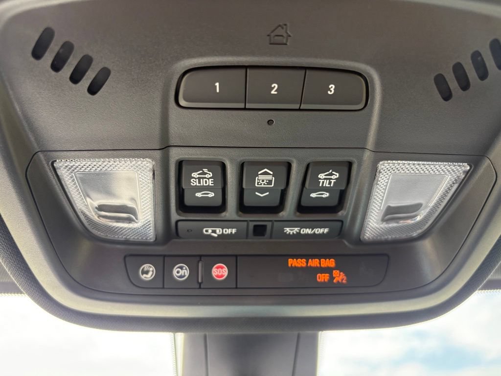 Used 2023 Chevrolet Traverse High Country AWD/4WD image 37