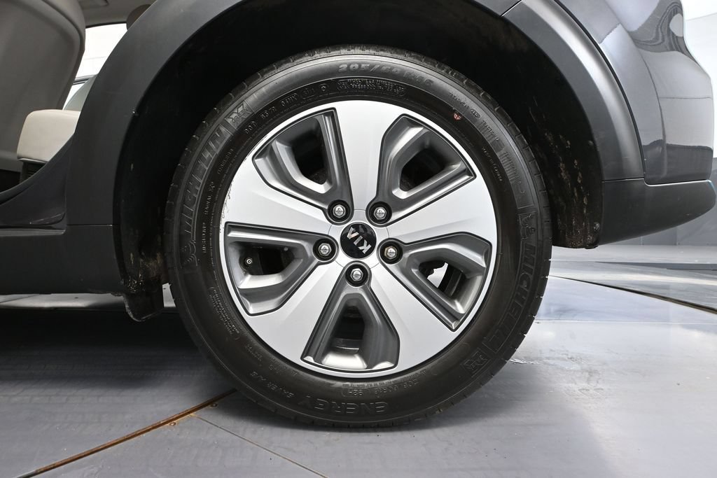 Used 2019 Kia Niro EX FWD image 13
