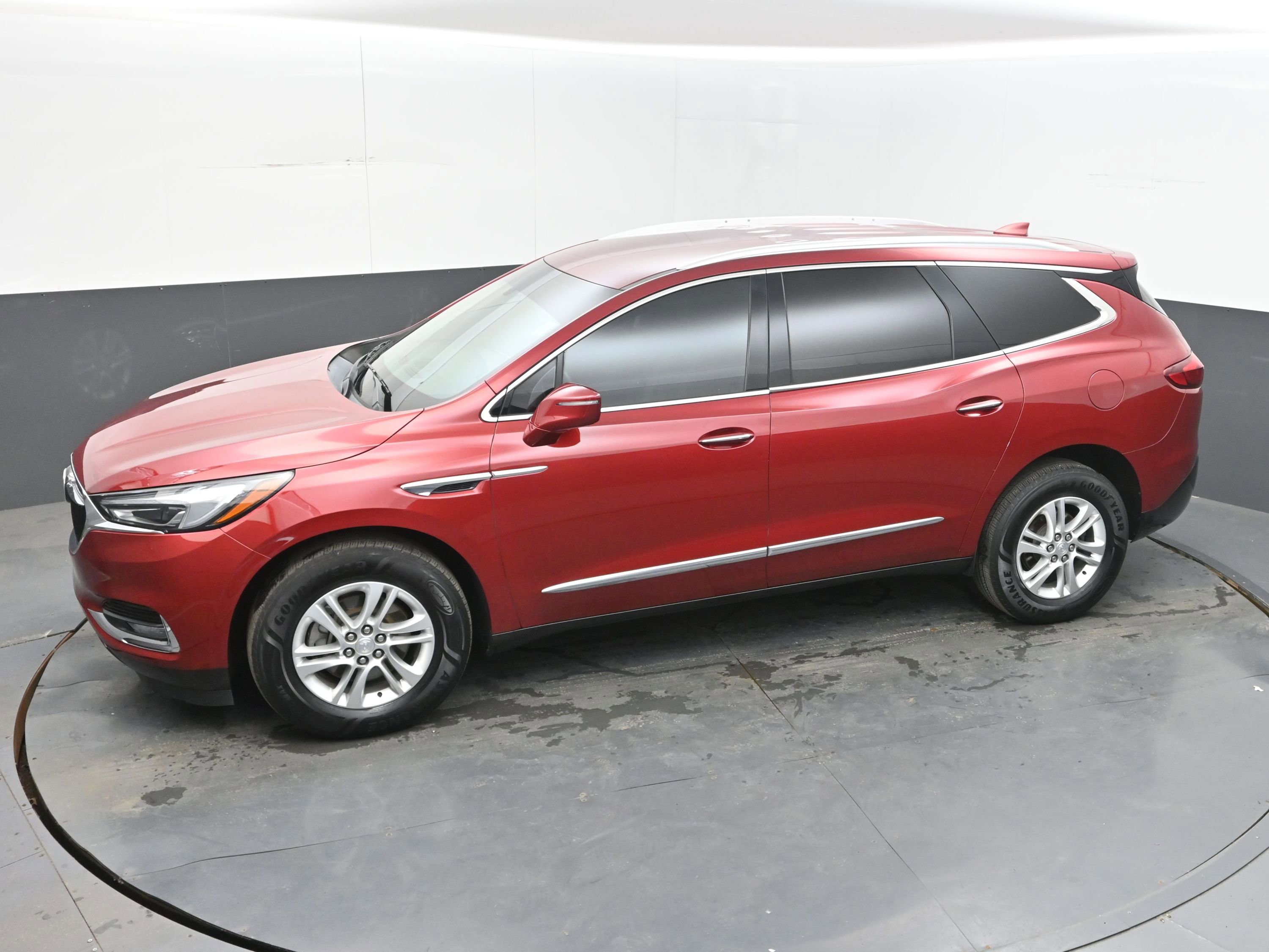 Used 2019 Buick Enclave Essence AWD/4WD image 32