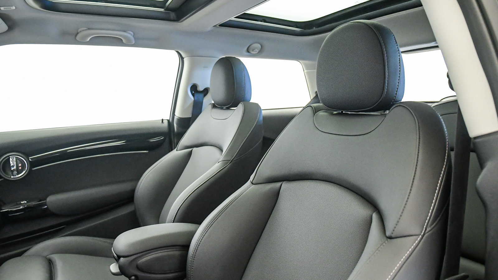 Certified 2024 MINI Cooper S FWD image 18