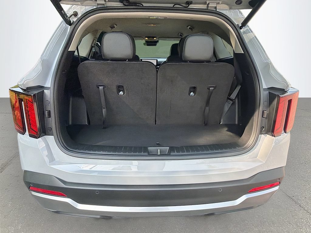 Used 2025 Kia Sorento EX AWD/4WD image 13