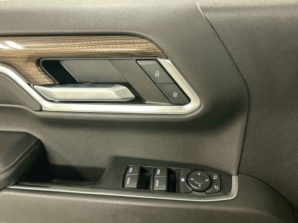 Used 2022 Chevrolet Silverado 1500 LT Trail Boss w/ LT Trail Boss Premium Package image 11