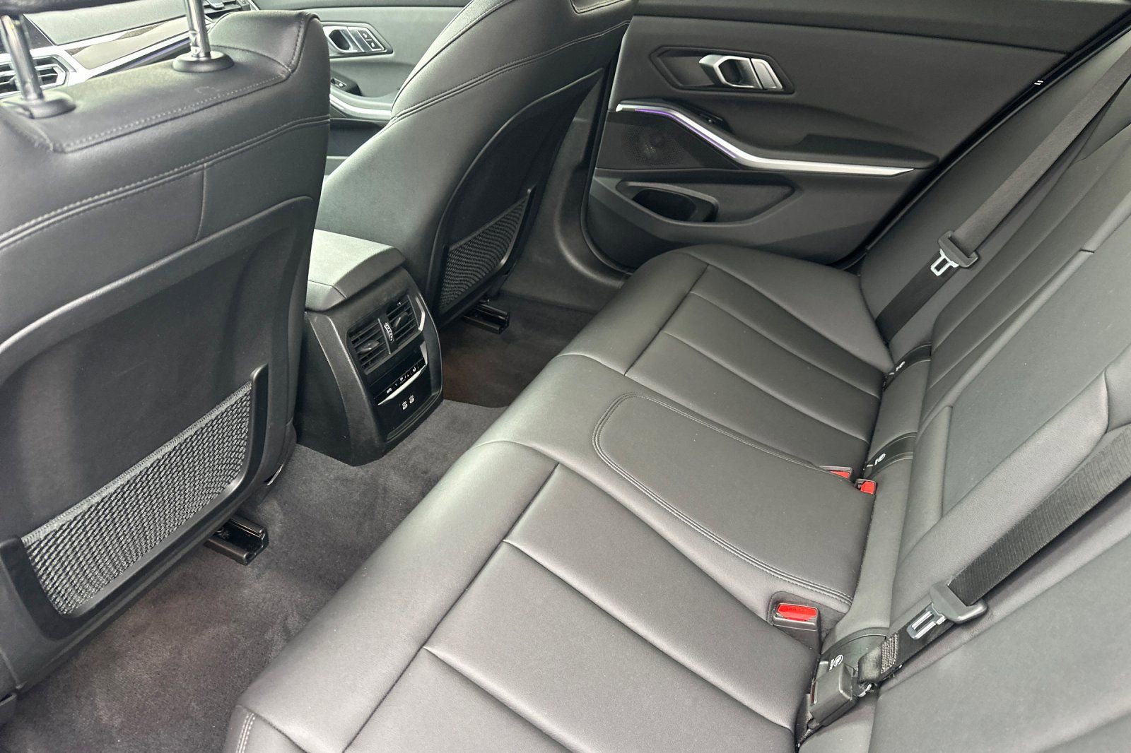 Used 2021 BMW 330e w/ Driving Assistance Package image 15