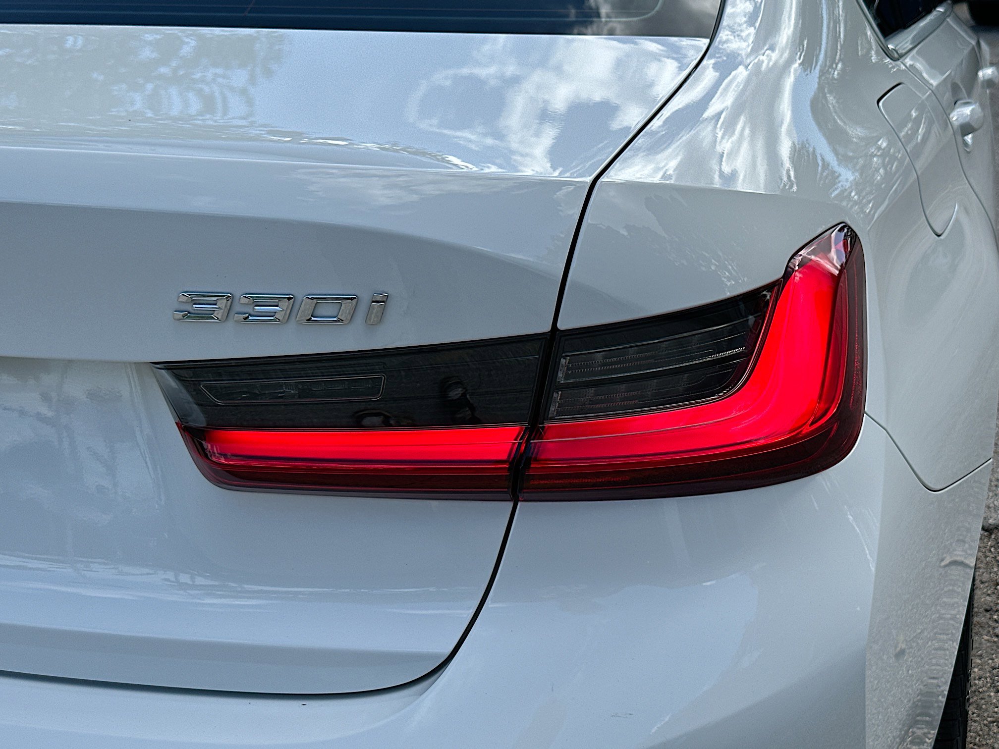 Used 2019 BMW 330i Sedan w/ Driving Assistance Package image 30